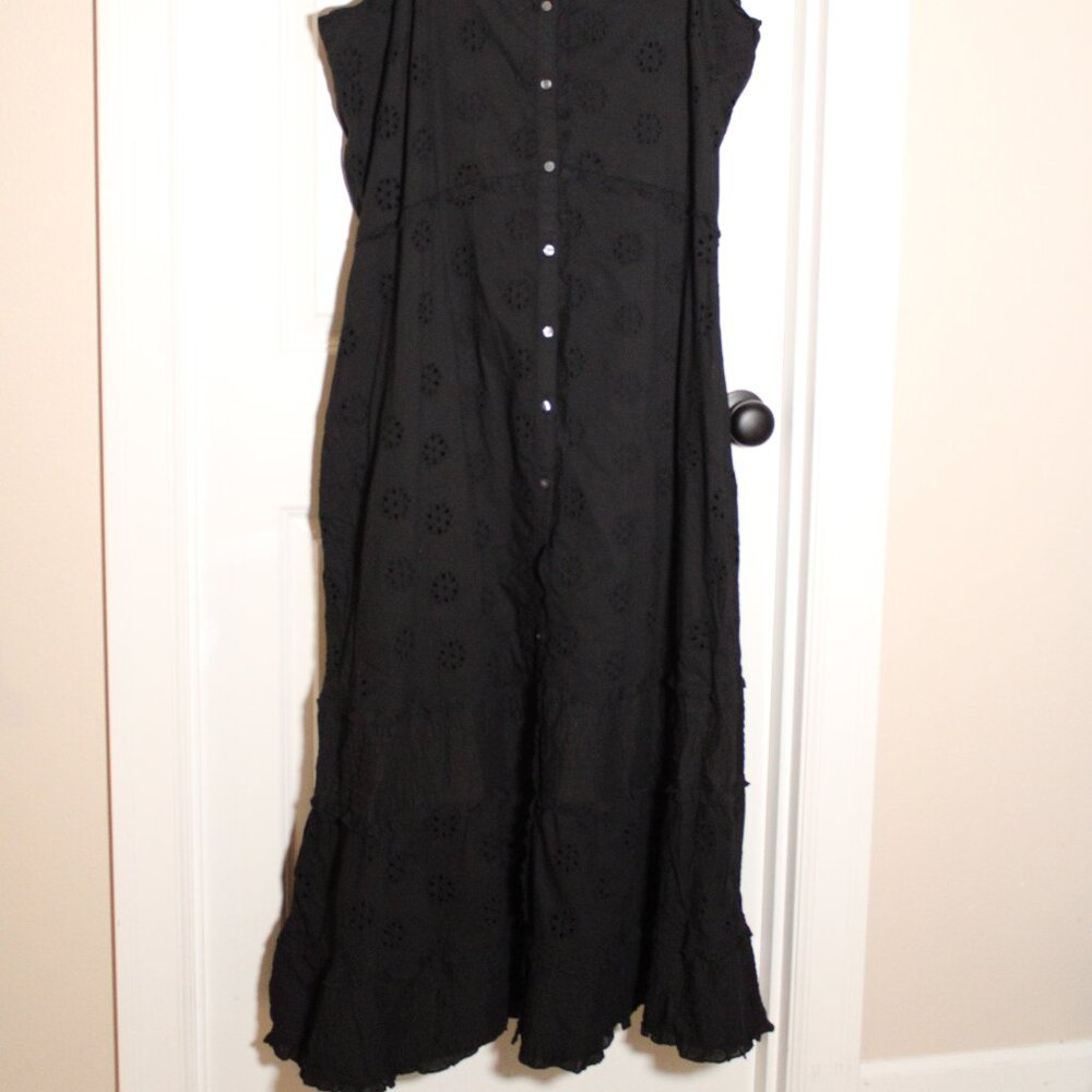 Black eyelet midi dress Gap Size XXL tall 2x plus size NWT - Picture 2 of 5